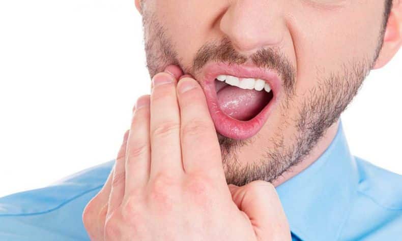 Featured image for “Tooth Extraction Infection: How To Avoid It!”